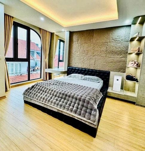 Hoàng Văn Thái, lô góc, 48m2, 8,6 tỷ, trước nhà rộng thoáng, gần 