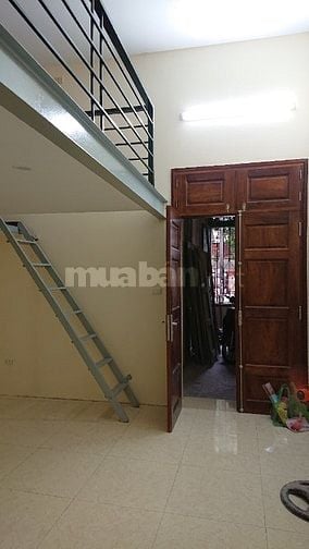 Chính chủ bán một phần tầng 1 nhà biệt thự phố Hàng Chuối 