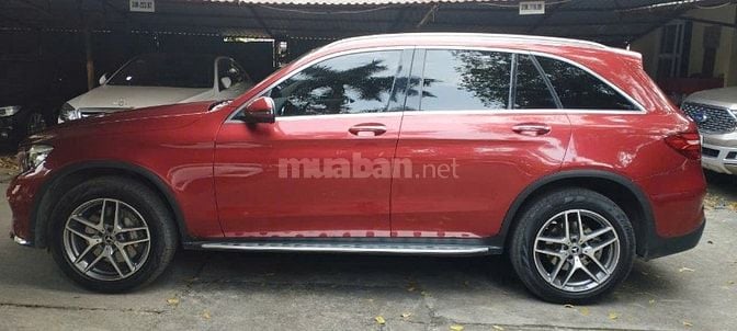 Bán xe MERCEDES BENZ / GLC300, đời 2019, màu đỏ, số tự động, chính chủ