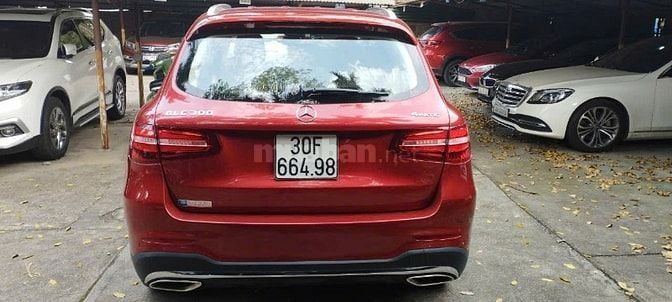 Bán xe MERCEDES BENZ / GLC300, đời 2019, màu đỏ, số tự động, chính chủ