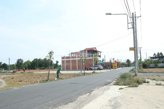 Bán đất mặt tiền Trương Định, trung tâm thị trấn Cần Đước, SHR ODT