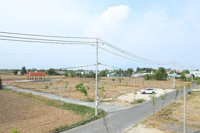 Bán đất mặt tiền Trương Định, trung tâm thị trấn Cần Đước, SHR ODT