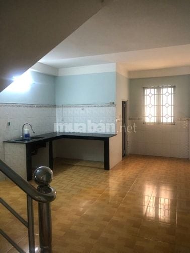 Nhà nguyên căn 4x25, 3 phòng ngủ, 2wc, sân rộng 5m, hẻm xe hơi