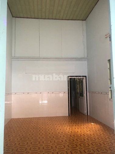 Nhà nguyên căn 4x25, 3 phòng ngủ, 2wc, sân rộng 5m, hẻm xe hơi