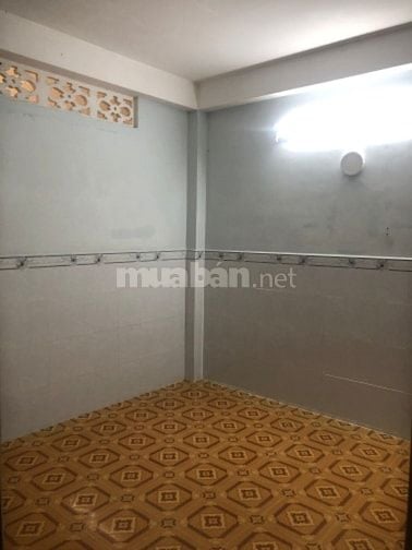 Nhà nguyên căn 4x25, 3 phòng ngủ, 2wc, sân rộng 5m, hẻm xe hơi
