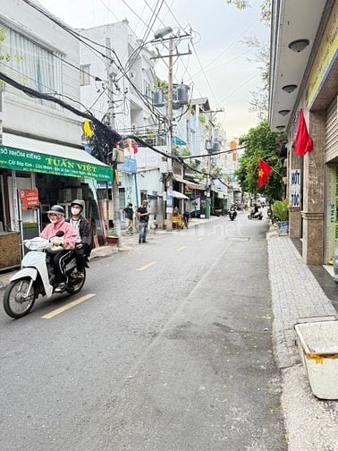 Bán nhà 2mtkd đường Hồng Lạc, sát chợ Tân Bình, trệt 2 lầu: 10,5 tỷ tl