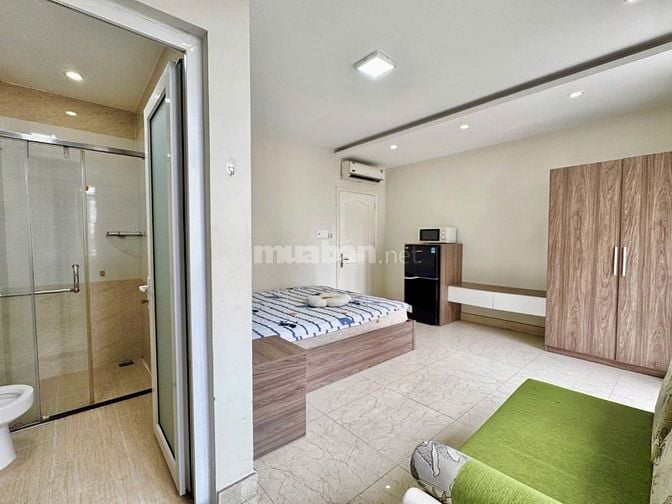 CAM KẾT ẢNH THẬT 100% Full nội thất với cửa sổ ban công lớn ngã 4 PN