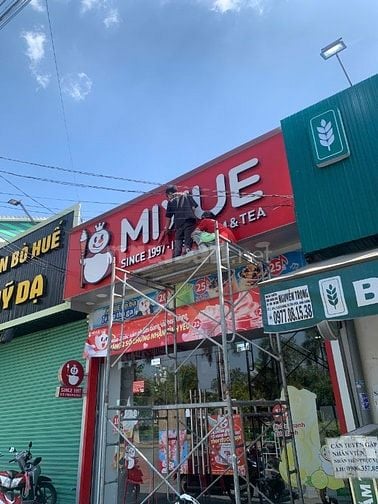 TUYỂN DỤNG NHÂN VIÊN VỆ SINH CÔNG NGHIỆP