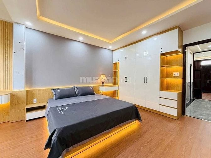 Bán gấp nhà ở đường Phan Đình Phùng, phường 15, quận Phú Nhuận, giá 2 
