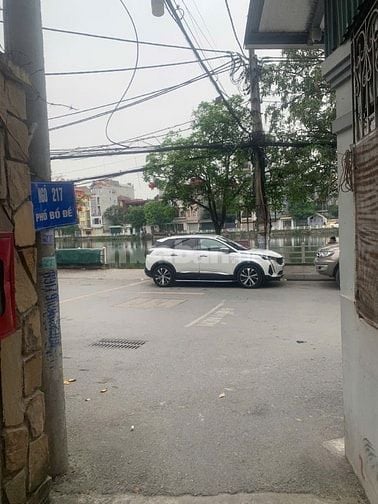 Bán nhà phố Bồ Đề, Long Biên, mặt bằng 98m2, nhà xây 3 tầng có sân
