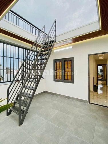 bán nhà SIÊU PHẨM NHÀ ĐẸP GIÁ RẺ, DT 4M X 19M ĐƯỜNG Ô TÔ XE TẢI THÔNG