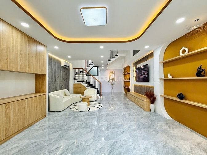 CHÍNH CHỦ BÁN NHÀ MỚI XÂY LỬNG 3LẦU SAU LƯNG EMẢT GIÁ RẺ FULL NỘI THẤT
