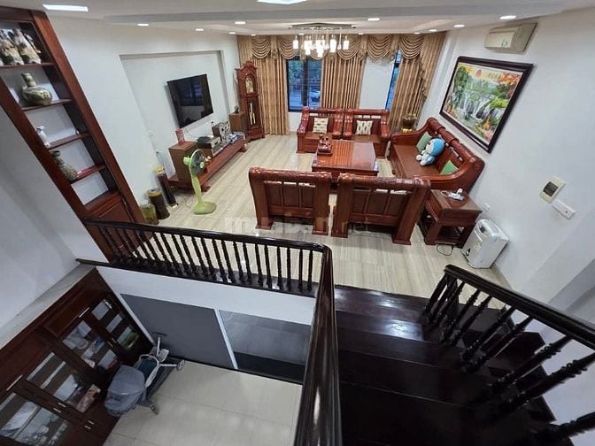 Bán nhà phân lô ôtô tránh, phố Lâm Hạ, Long Biên, 82m2, 5 tầng, MT 6m