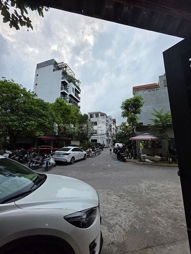 Bán nhà phân lô ôtô tránh, phố Lâm Hạ, Long Biên, 82m2, 5 tầng, MT 6m