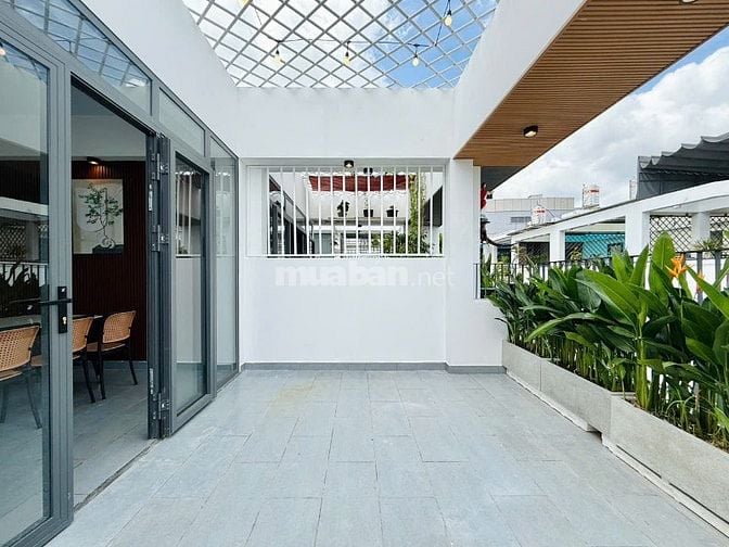 CHÍNH CHỦ BÁN NHÀ MỚI XÂY LỬNG 3LẦU SAU LƯNG EMẢT GIÁ RẺ FULL NỘI THẤT