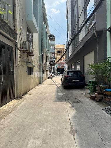 Xe hơi vô nhà, 72m2 (4x18m) 5 tầng 6PN, Nguyễn Gia Trí D5, Bình Thạnh