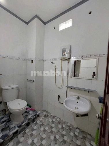 cần bán gấp căn nhà 51m2 ở Lê Thị Hà - Hóc Môn giá 830 triệu.