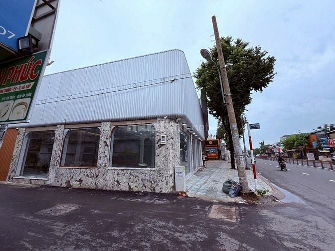 Bán nhà 2 mặt tiền đường Quang Trung, DT 11x36m (396m2), 58 tỉ 