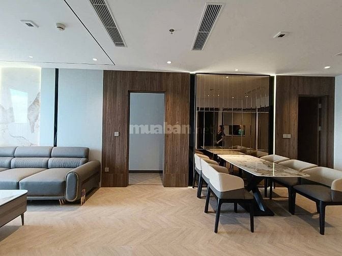 Siêu phẩm, Bán Mặt phố Nguyễn Hy Quang, Hoàng Cầu: 140m2, Mặt tiền 7m