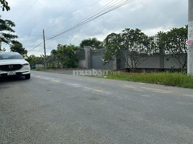  Bán gấp kho xưởng 2 mặt tiền, 4.300m2, chính chủ kẹt tiền ,giá: 33 tỷ
