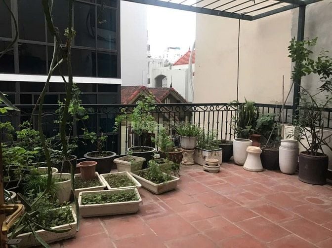 Cho thuê nhà ở tại phường Xuân La, quận Tây Hồ, Hà Nội