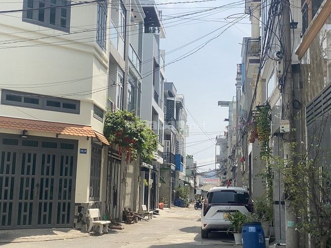 BÁN GẤP NHÀ 4 TẦNG HXH KHU ĐỒNG BỘ DÒNG TIỀN 60TR/TH SHR NGỘP BANK GẤP