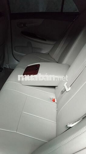 Toyota Corolla Altis 2014 1.8G MT - 105 km