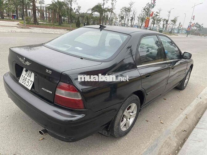 Honda Accord 1994 2.0 AT - 225000 km