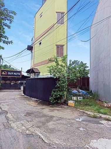 Đất ngay vòng xoay Phú Hữu, giáp Quận 2.