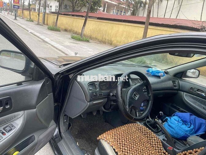 Honda Accord 1994 2.0 AT - 225000 km