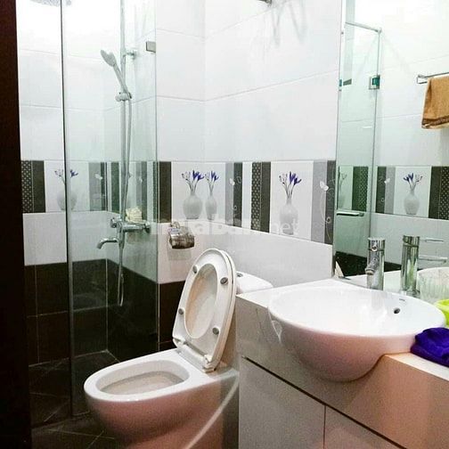 CHÍNH CHỦ CHO THUÊ NHÀ NGUYÊN CĂN, KHÉP KÍN  Đ/C: Số 10A - Ngõ 696 Đườ