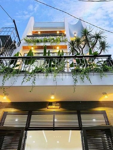 Bán gấp căn nhà 52.8m2 gần TTTM Gigamall, Thủ Đức. Giá: 2 Tỷ 450, SHR