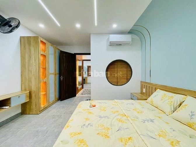 Bán gấp căn nhà 52.8m2 gần TTTM Gigamall, Thủ Đức. Giá: 2 Tỷ 450, SHR