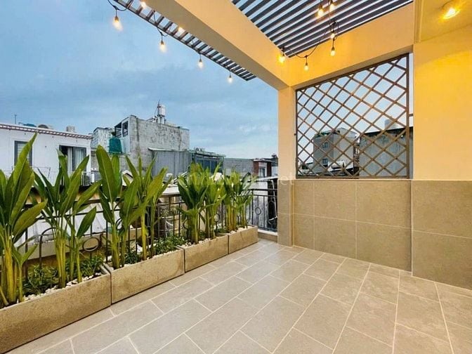 Bán gấp căn nhà 52.8m2 gần TTTM Gigamall, Thủ Đức. Giá: 2 Tỷ 450, SHR