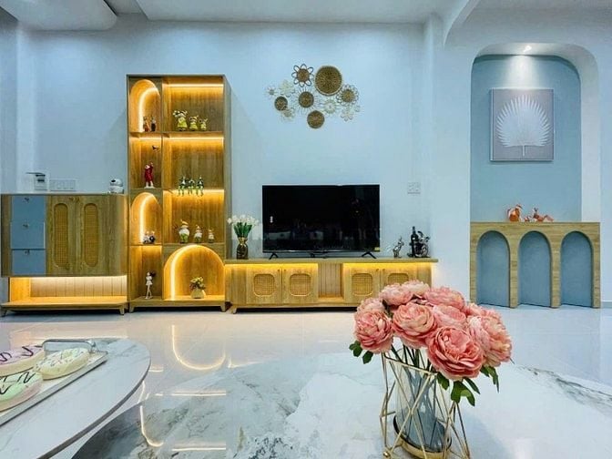 Bán gấp căn nhà 52.8m2 gần TTTM Gigamall, Thủ Đức. Giá: 2 Tỷ 450, SHR