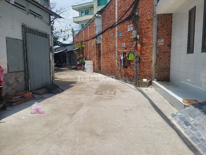 Bán nhà 3ty4 gần Võ Văn Kiệt gần chợ gần trường học gần tên lửa gần si