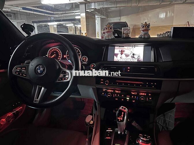 BMW 5 Series 2015 520i - 70 km zin đét