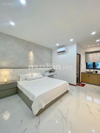 Sang nhượng nhà hẻm 1 sẹc Nguyễn Trãi, P14, Quận 5, DT 62m2