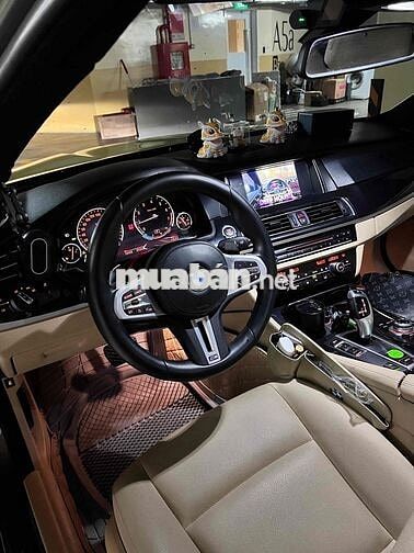 BMW 5 Series 2015 520i - 70 km zin đét