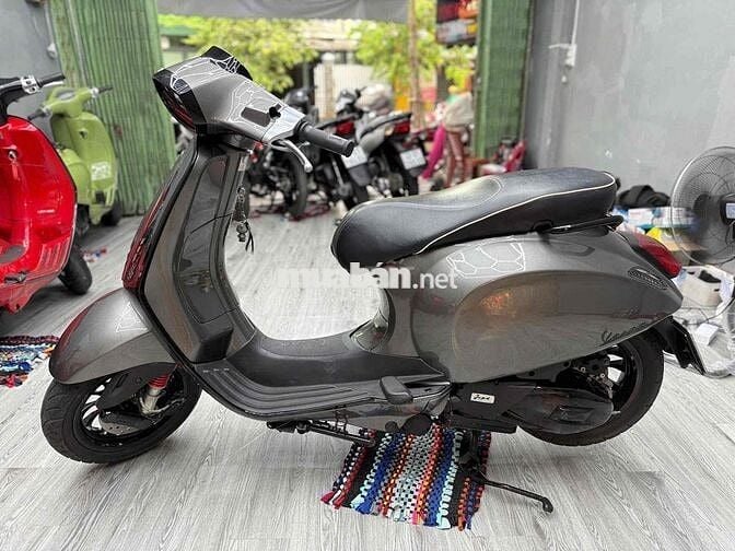 Vespa spring 218 xám titan siêu đẹp, nhìn là mê