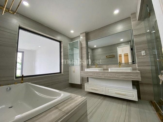 Cho thuê căn góc nhà phố liền kề khu Hà Đô Centrosa Phường 12 Quận 10