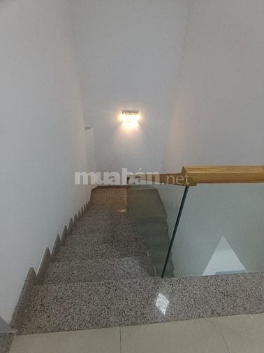 Cho Thuê Nhà Mặt Tiền Đường Hoàng hữu Nam. P Long Thạnh Mỹ. Quận 9 