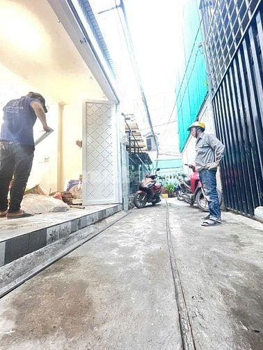BÁN NHÀ 3 TẦNG PHẠM HỮU LẦU QUẬN 7