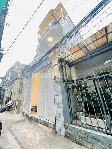 BÁN NHÀ 3 TẦNG PHẠM HỮU LẦU QUẬN 7