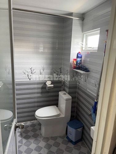 Bán nhà mặt phố Nguyễn Văn Linh, giá cực chất 5,75 tỷ, 23m2, Q7