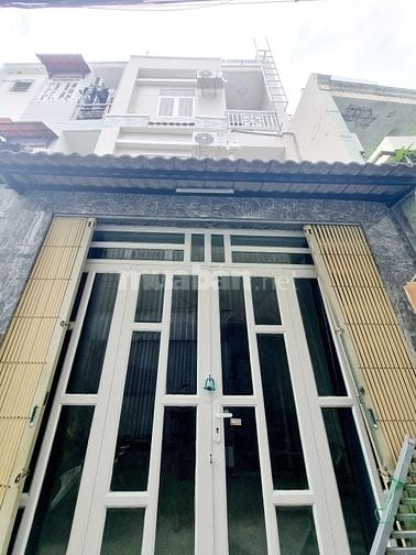 🏡 NHÀ Q7 – HUỲNH TẤN PHÁT 💰 GẦN 30m² – 3 TẦNG – 2PN – GIÁ NHỈNH 3T 