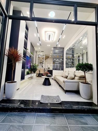 Nhà đẹp Đội Cấn 39m2 -3 ngủ - 4 wc giá 9,15 tỷ