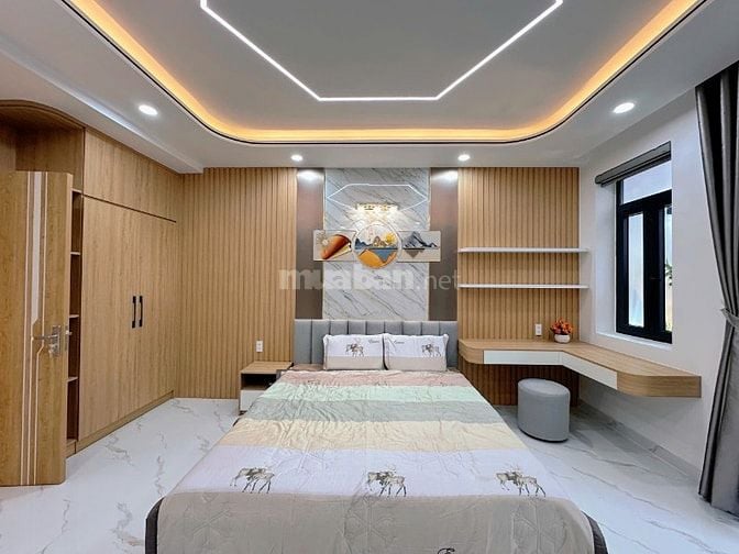 NHÀ BÌNH TÂN (4M x 19M) NGAY CẠNH KHU TÊN LỬA. CÓ THANG MÁY 450KG !!!