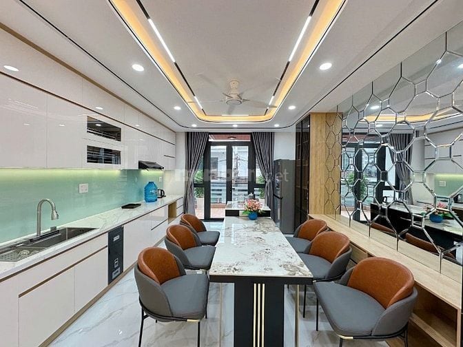 NHÀ BÌNH TÂN (4M x 19M) NGAY CẠNH KHU TÊN LỬA. CÓ THANG MÁY 450KG !!!
