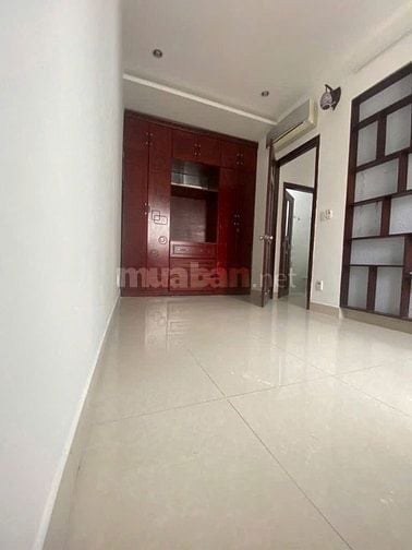 Cho thuê nhà hẻm 3m (3 gác) Nam Kỳ Khởi Nghĩa, P.V.T.Sáu, Q.3 giá 20tr
